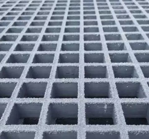 PLAQUE CAILLEBOTIS **GRIS 2000x1000 EP 30 MAILLE DE SECURITE 19x19 mm PLAQUE CAILLEBOTIS **GRIS 2000x1000 EP 30 MAILLE DE SECURITE 19x19 mm